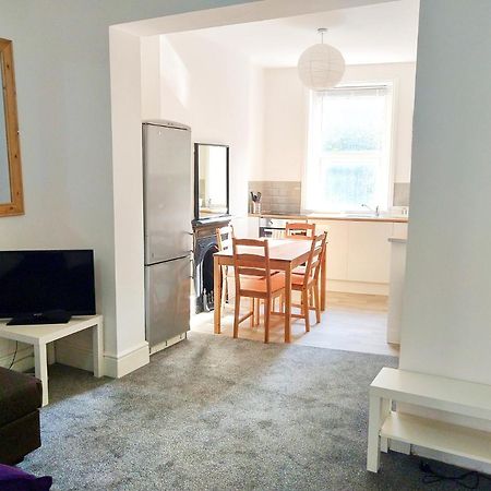Entire Floor 2 Bedrooms On Westcliff Bournemouth Dış mekan fotoğraf