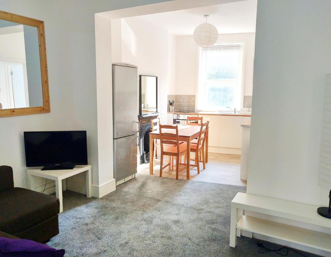 Entire Floor 2 Bedrooms On Westcliff Bournemouth Dış mekan fotoğraf