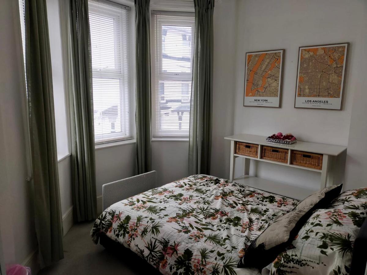 Entire Floor 2 Bedrooms On Westcliff Bournemouth Dış mekan fotoğraf